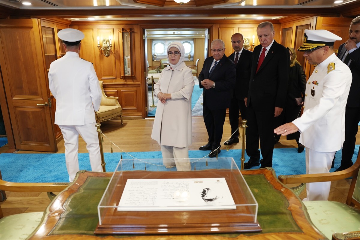 TEKNOFEST Mavi Vatan kapsamında, yarın İstanbul Boğazı'nda Türk donanmasının seçkin...