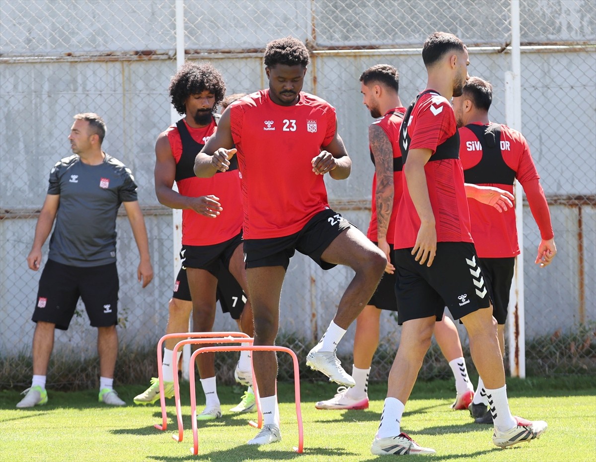 Trendyol 1. Lig'in 3. haftasında deplasmanda Amed Sportif Faaliyetler'le karşılaşacak Özbelsan...