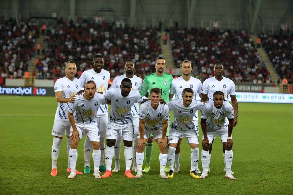 Trendyol 1. Lig’in 3. haftasında Arca Çorum FK ile SMS Grup Sarıyerspor, Çorum Şehir Stadı’nda...