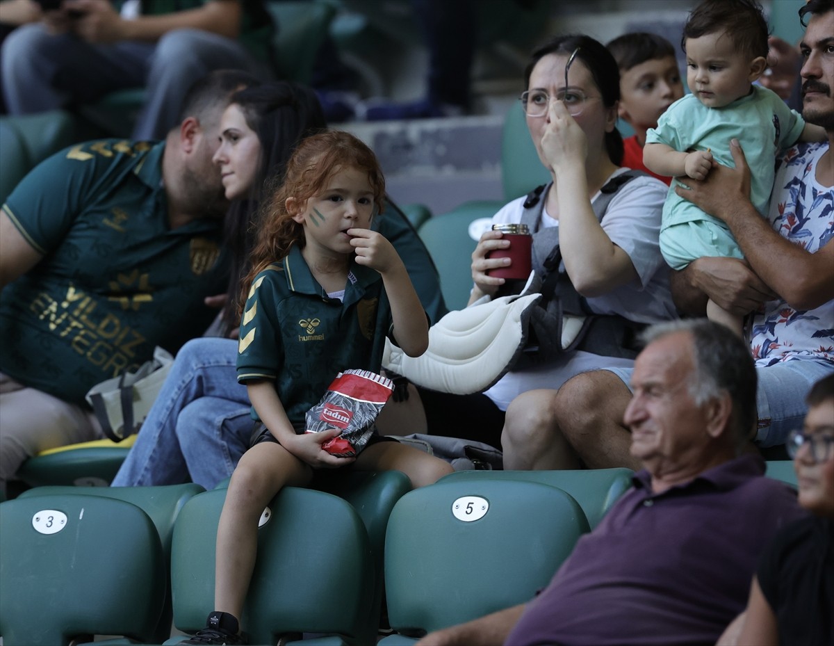 Trendyol Süper Lig'in 4. haftasında Kocaelispor ile Zecorner Kayserispor, Kocaeli Stadyumu'nda...