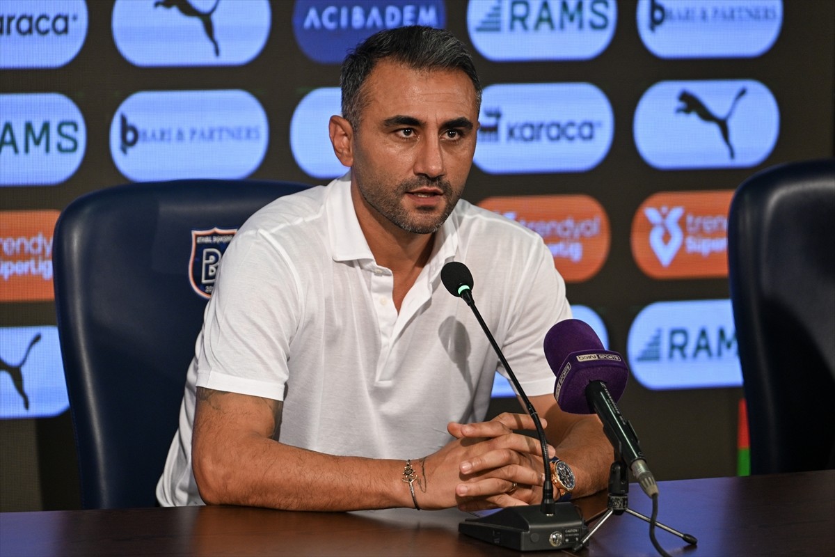 Trendyol Süper Lig’in 4. haftasında, RAMS Başakşehir ile ikas Eyüpspor takımları, Başakşehir Fatih...