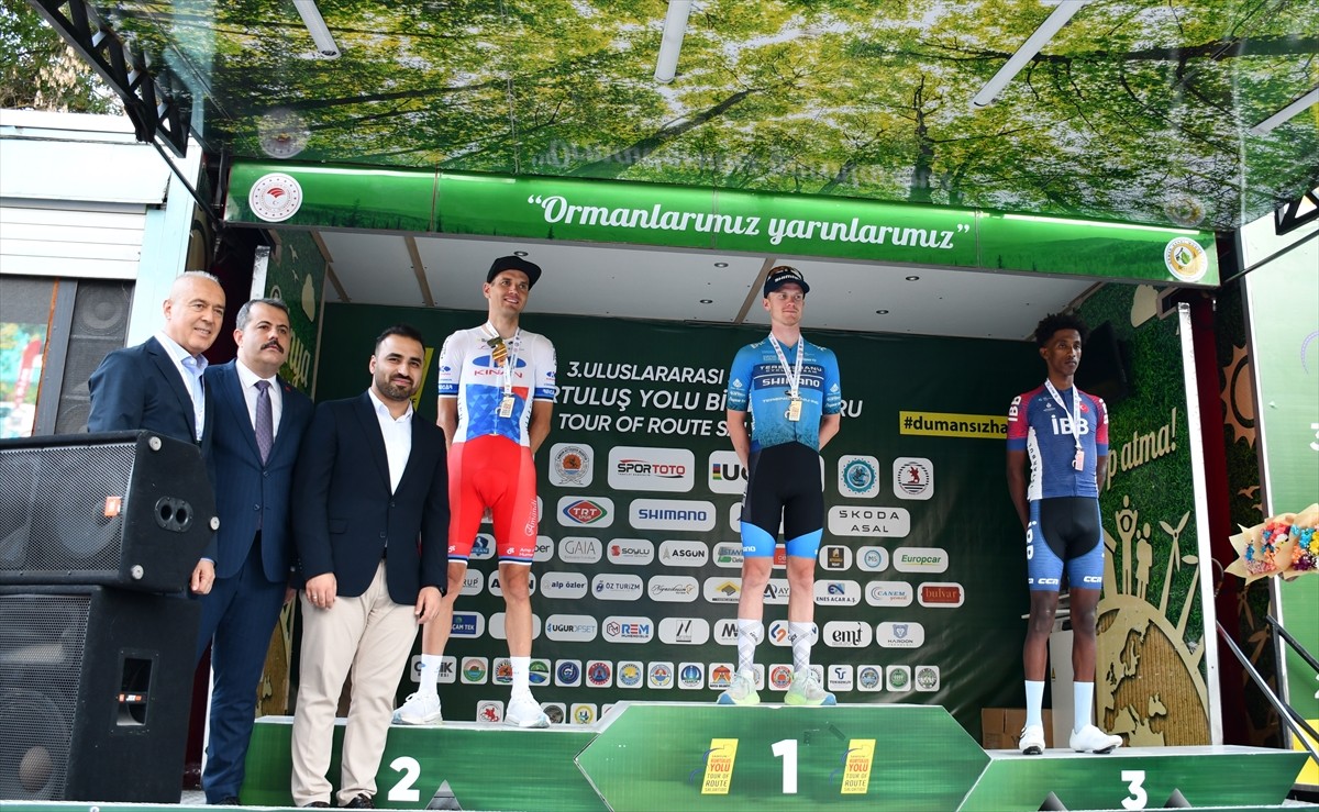 Türkiye Bisiklet Federasyonu ve Samsun Sivil Toplum Kuruluşları Konfederasyonu (SAMKON) iş...