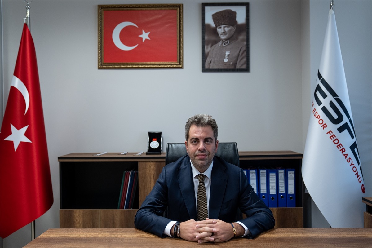 Türkiye Espor Federasyonu (TESFED) Başkanı Alper Afşin Özdemir, federasyonun hedeflerine ilişkin...