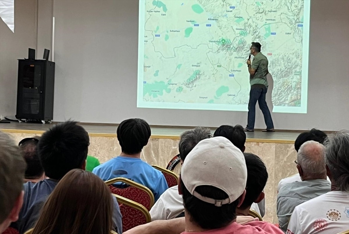 Türkiye Hava Sporları Federasyonu tarafından Aksaray'da düzenlenen 3. Yamaç Paraşütü Dünya Kupası...