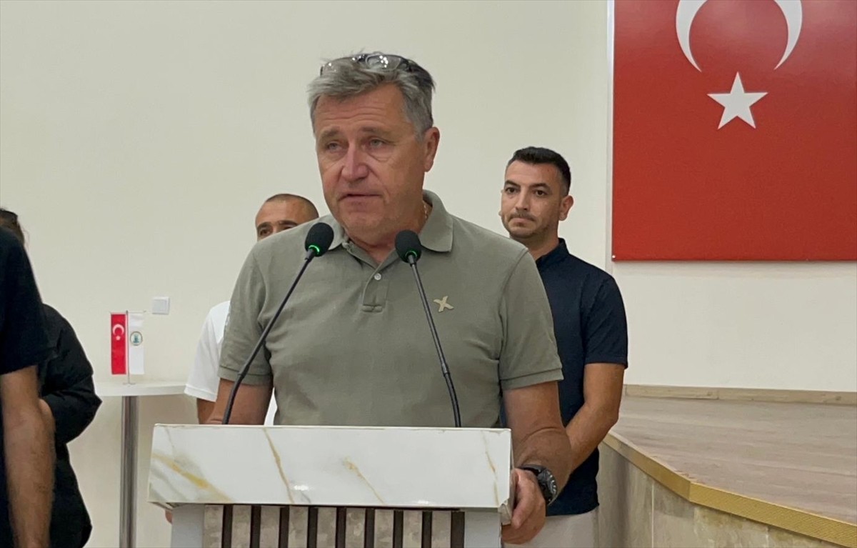 Türkiye Hava Sporları Federasyonu tarafından Aksaray'da düzenlenen 3. Yamaç Paraşütü Dünya Kupası...