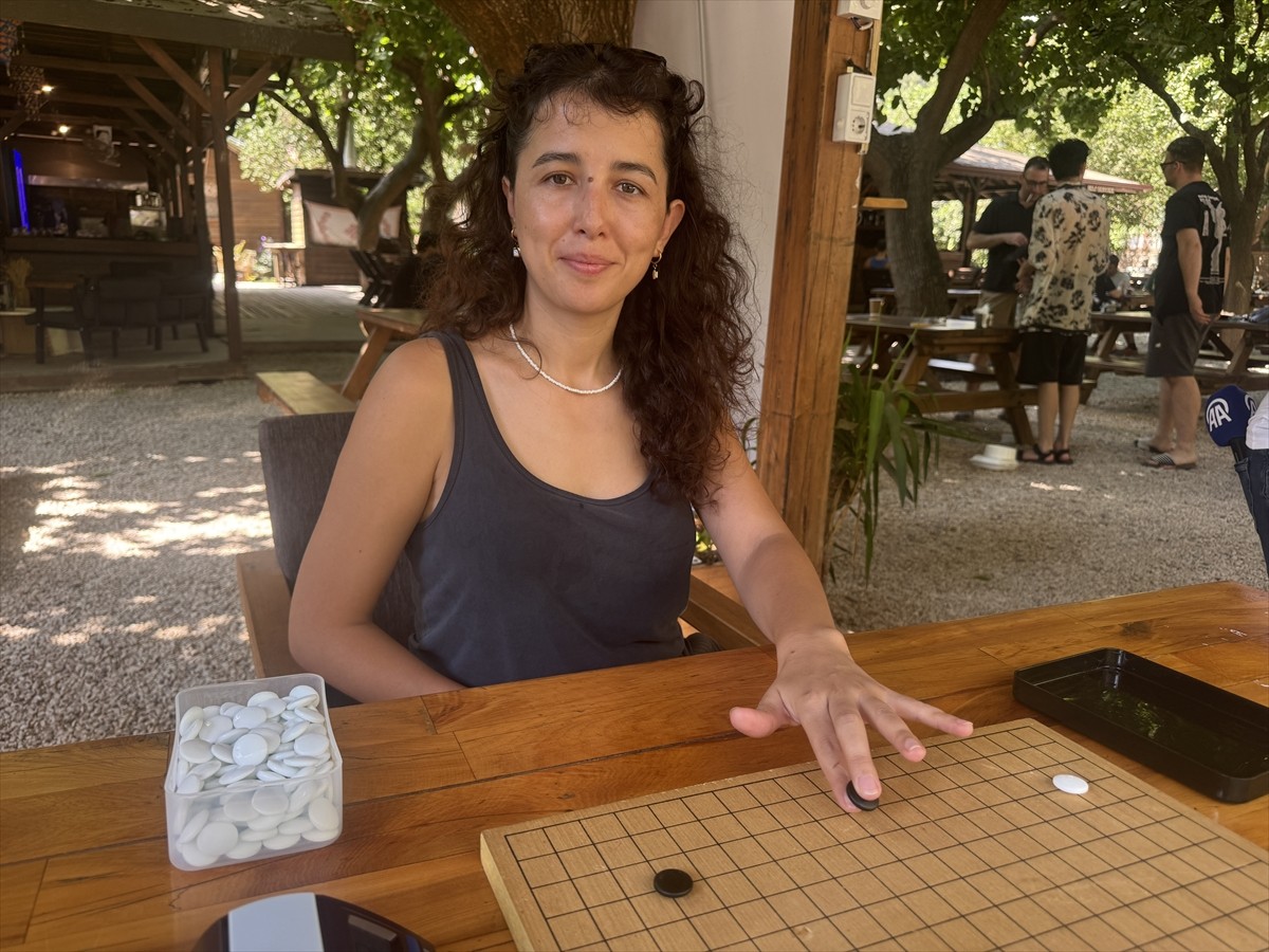 Uzak Doğu kökenli 4 bin yıllık geçmişe sahip zeka oyunu "go", Avrupa'da 1800'lü, Türkiye'de ise...