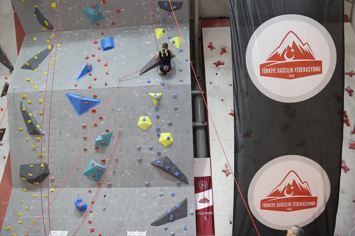2. Para Tırmanış Türkiye Şampiyonası Nevşehir'de başladı. Los Angeles 2028 Paralimpik Oyunları'na...