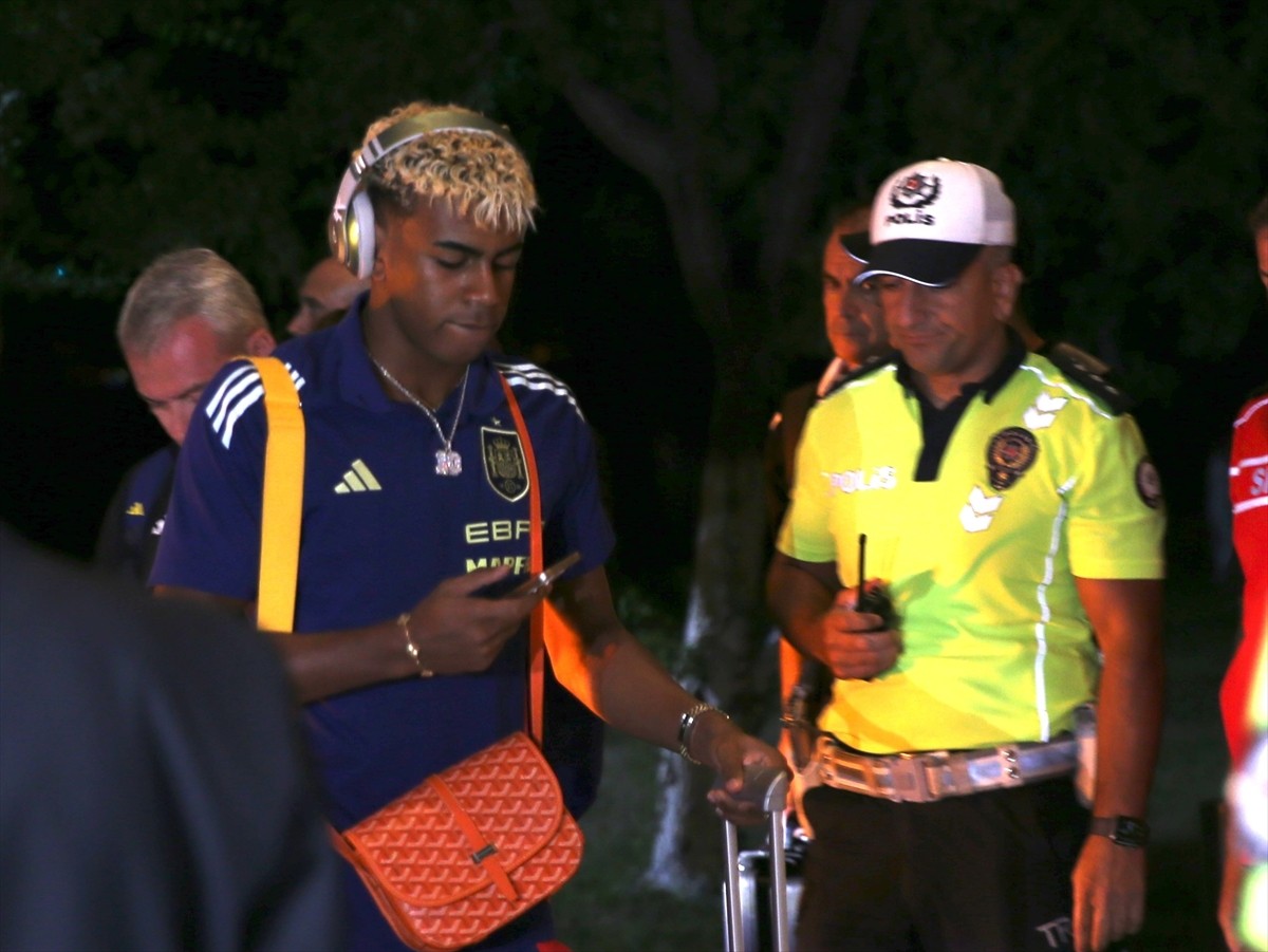 2026 FIFA Dünya Kupası Avrupa Elemeleri E Grubu'nda A Milli Futbol Takımı ile karşılaşacak...