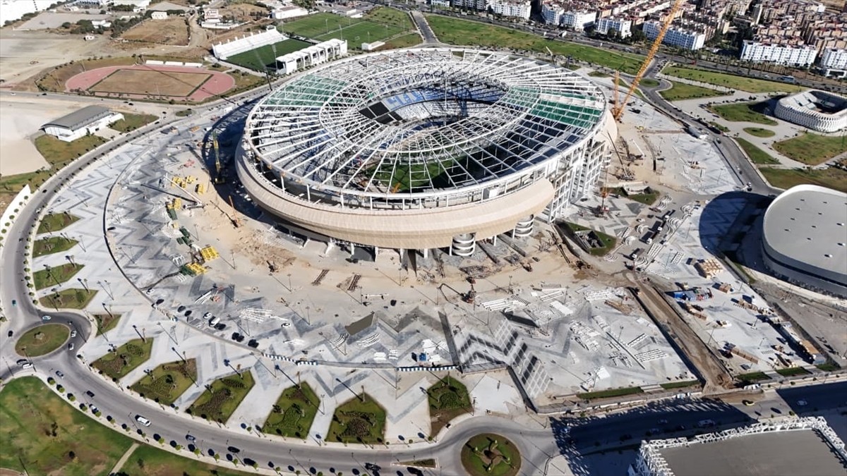 2030 FIFA Dünya Kupası'na ev sahipliği yapacak altı ülkeden Fas'ın Tanca kentindeki "Grand Stade...