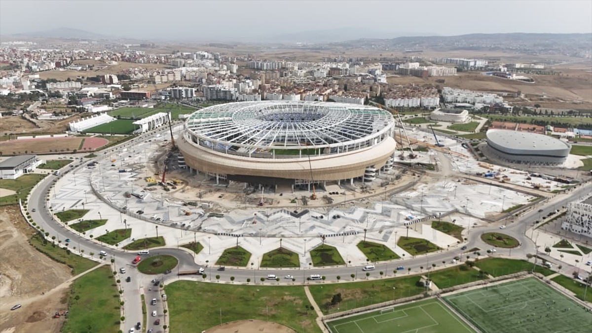 2030 FIFA Dünya Kupası'na ev sahipliği yapacak altı ülkeden Fas'ın Tanca kentindeki "Grand Stade...