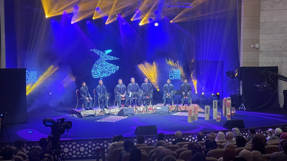 22. Uluslararası Konya Mistik Müzik Festivali Kazakistan'dan gelen Yasawi Group konseriyle...