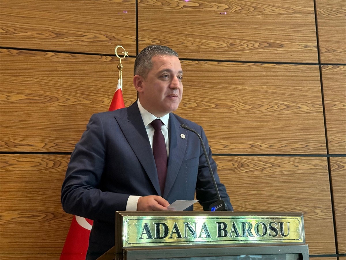 Adana Adliyesi Konferans Salonu'nda "Adana Barosu 2025-2026 Staj Eğitim Programı" açılış töreni...