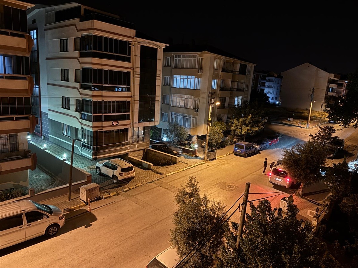 AFAD, merkez üssü Balıkesir'in Sındırgı ilçesi olan 4,9 büyüklüğünde deprem meydana geldiğini...