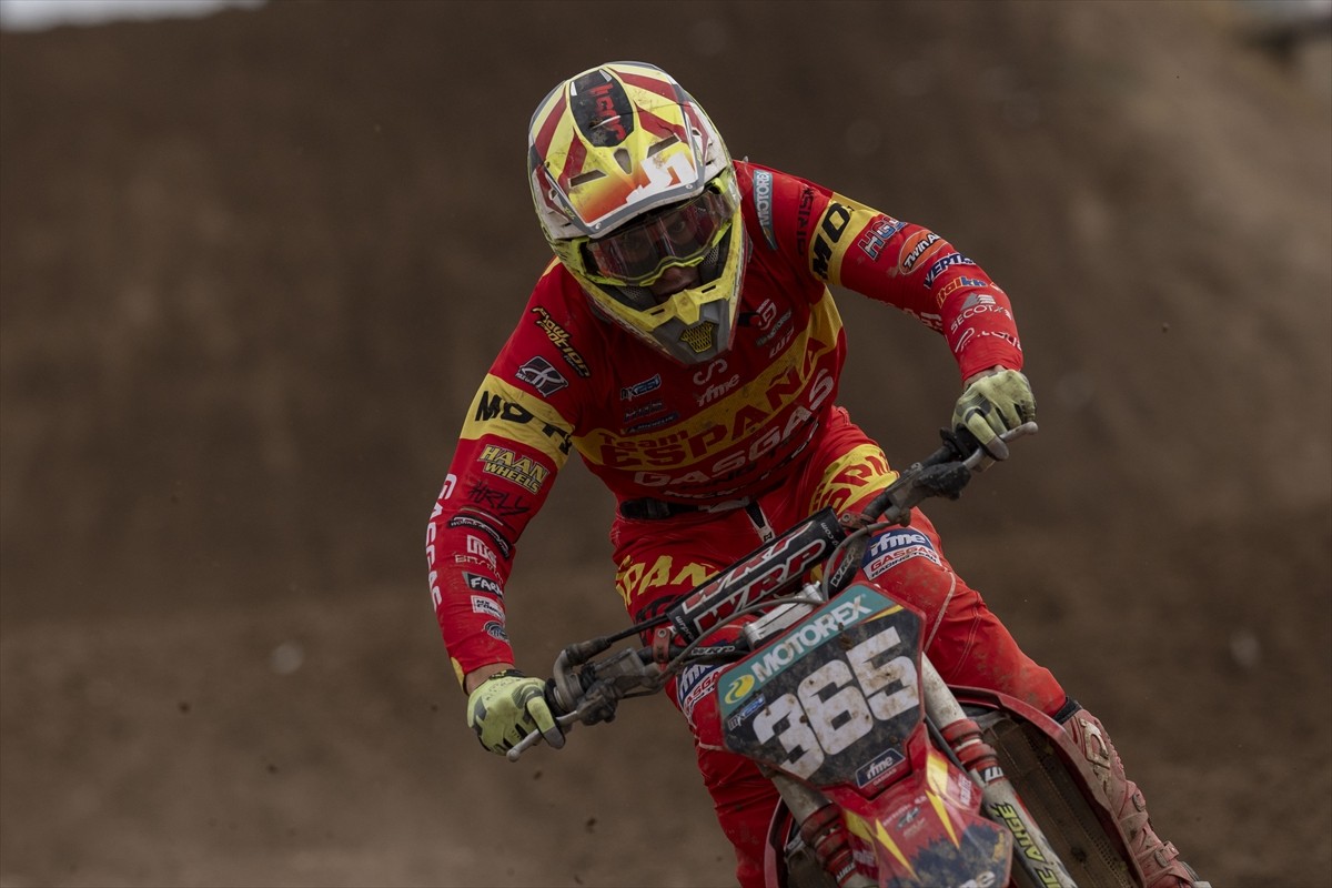 Afyonkarahisar'da düzenlenen Avrupa Motokros Şampiyonası'nın (EMX250) son etabı gerçekleşti....