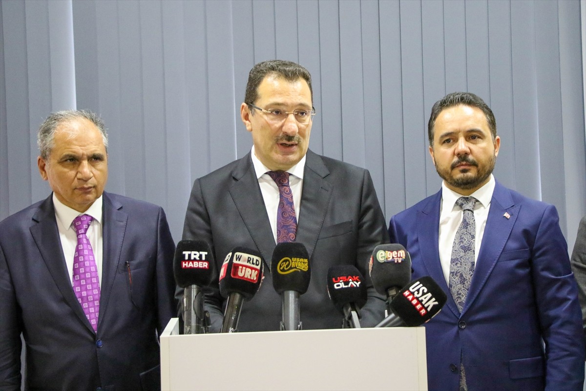 AK Parti Genel Başkan Yardımcısı Ali İhsan Yavuz (ortada), Türkiye Yüzyılı Buluşmaları" programı...