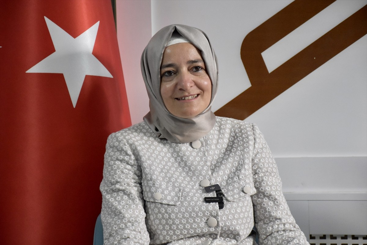 AK Parti Genel Başkan Yardımcısı Fatma Betül Sayan Kaya, TÜGVA Gençlik Buluşması programına...