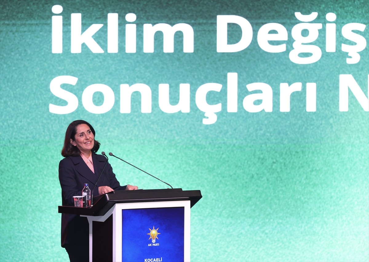 AK Parti Genel Başkan Yardımcısı Sevilay Tuncer, AK Parti Kocaeli İl Başkanlığınca Kocaeli Kongre...