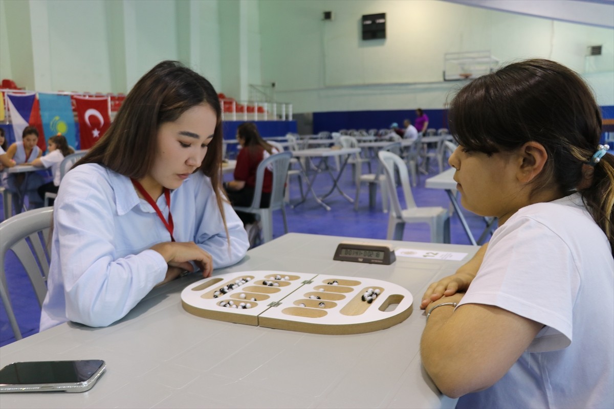 Amasya'da 5 ülkenin katılımıyla Uluslararası Geleneksel Türk Zeka Oyunları Turnuvası...