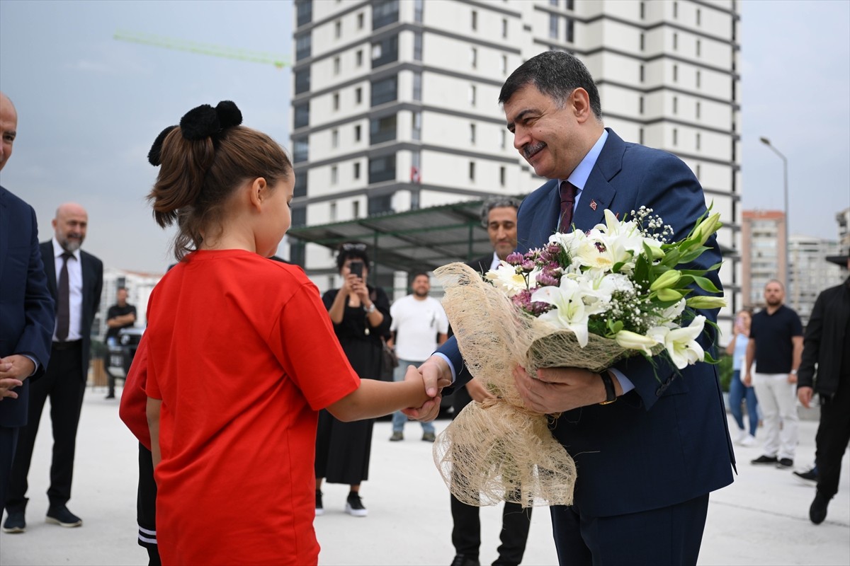 Ankara'da 2025-2026 eğitim-öğretim yılının başlaması dolayısıyla Yenimahalle Hacı Bektaş Veli...