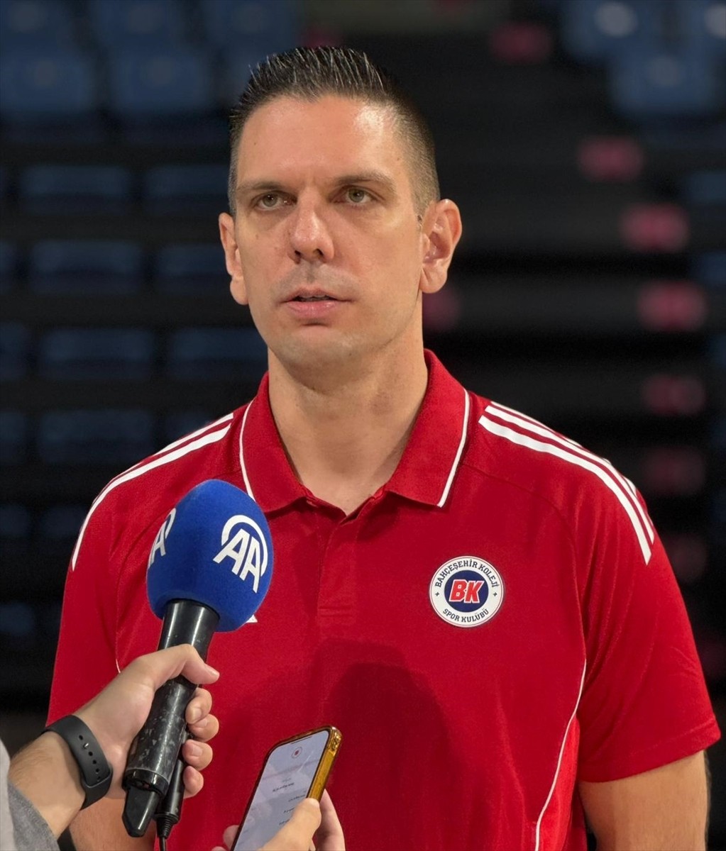 Bahçeşehir Koleji Erkek Basketbol Takımı Başantrenörü Marko Barac, yeni sezon öncesi AA muhabirine...