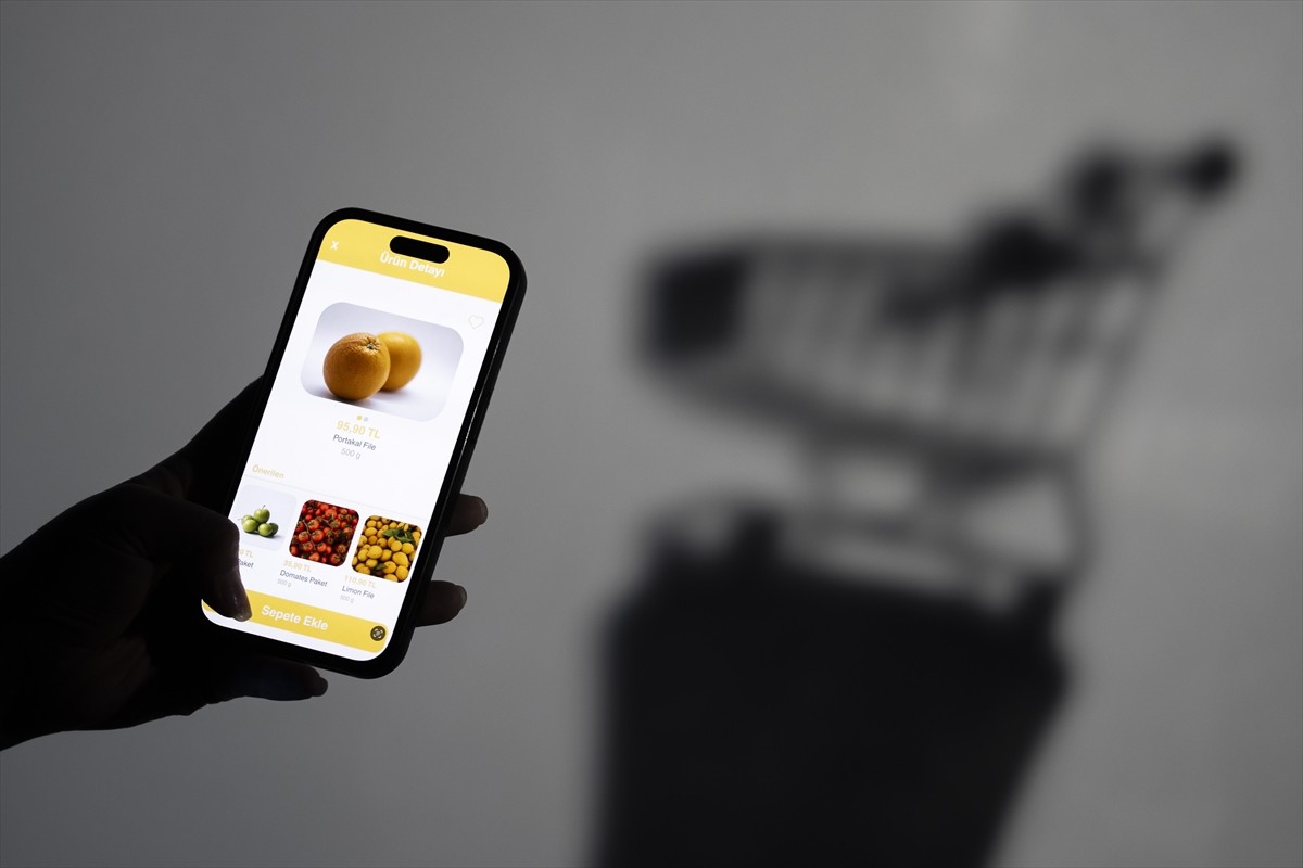 Binlerce yıldır ihtiyaç ya da keyif odaklı alım ve satım maksatlı gelişen alışveriş, modern...