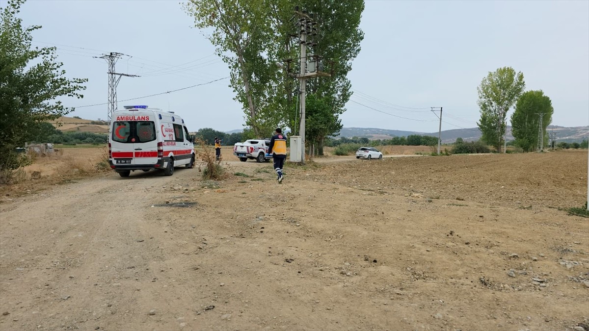 Bursa'nın İnegöl ilçesinde çıkan silahlı kavgada 1 kişi öldü, 2 kişi yaralandı. Olay yerine polis...