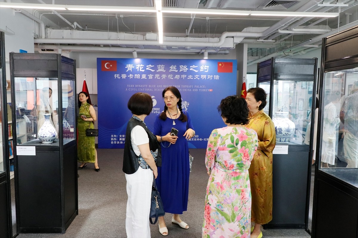 Çağlar boyunca tarihi İpek Yolu'nda Doğu ile Batı arasındaki alışveriş ve etkileşimlerin izlerini...