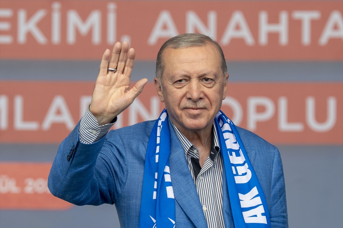 Cumhurbaşkanı Recep Tayyip Erdoğan, Malatya Büyükşehir Belediyesi arkasında düzenlenen, "Asrın...