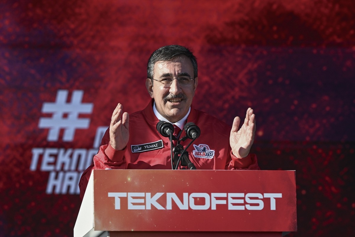 Cumhurbaşkanı Yardımcısı Cevdet Yılmaz, Sanayi ve Teknoloji Bakanlığı ile Türkiye Teknoloji Takımı...