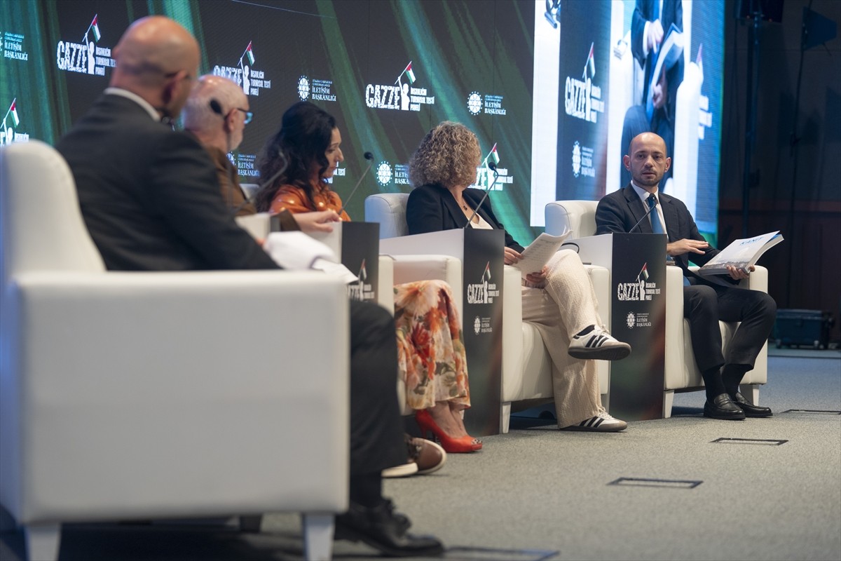 Cumhurbaşkanlığı İletişim Başkanlığının düzenlediği "Gazze: İnsanlığın Turnusol Testi Paneli"nde...