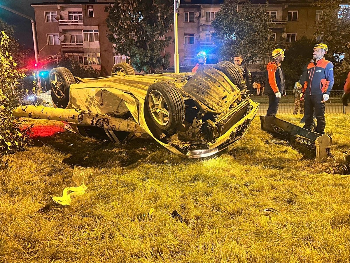 Erzurum'da meydana gelen trafik kazasında 2'si ağır 4 kişi yaralandı.