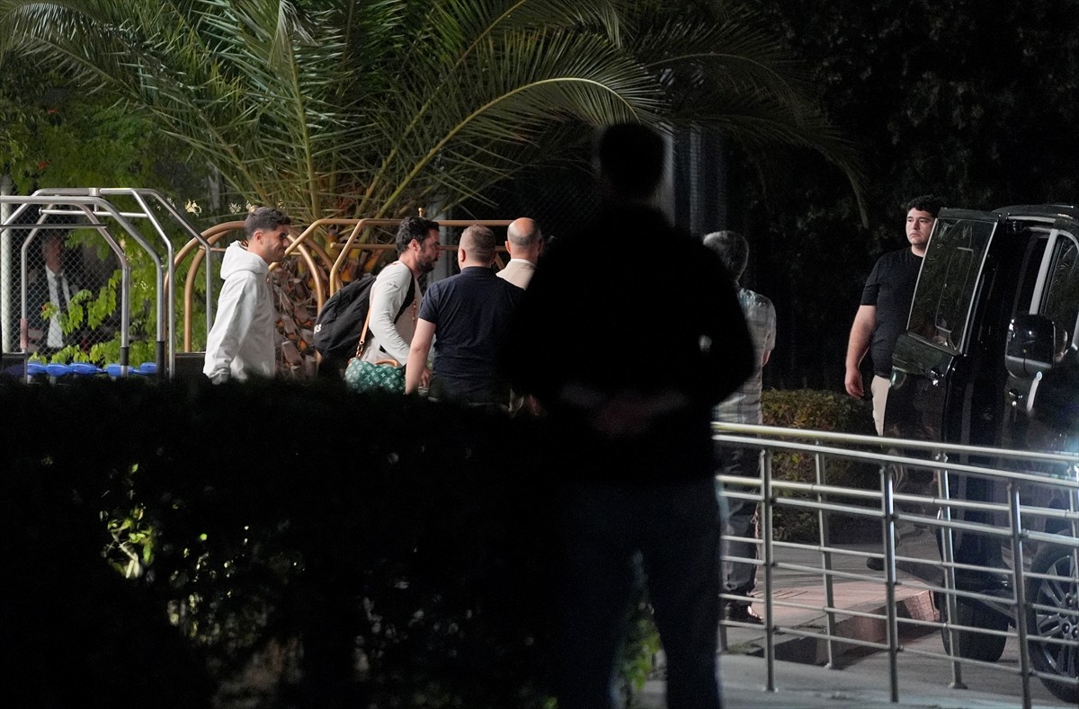 Fenerbahçe'nin transfer görüşmelerinde bulunduğu İspanyol futbolcu Marco Asensio, İstanbul'a...