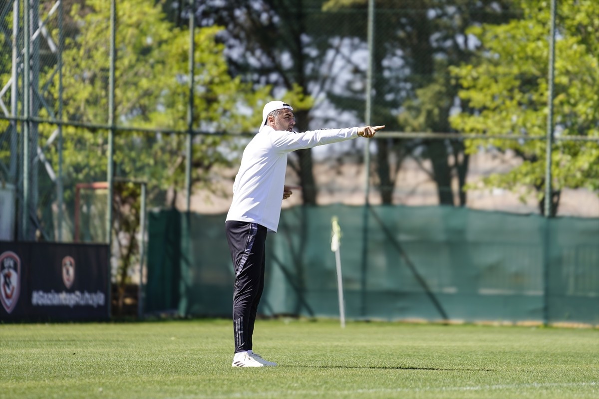 Gaziantep FK, Trendyol Süper Lig'in 6. haftasında yarın deplasmanda Trabzonspor ile oynayacağı...
