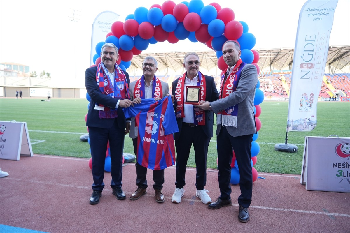 Gençlik ve Spor Bakanlığı tarafından yaptırılan Niğde 5 Şubat Şehir Stadı, Nesine 3. Lig'teki...