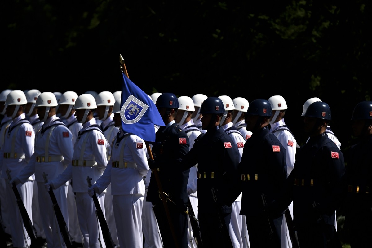 Genelkurmay Başkanı Orgeneral Selçuk Bayraktaroğlu (fotoğrafta), Katar Genelkurmay Başkanı...