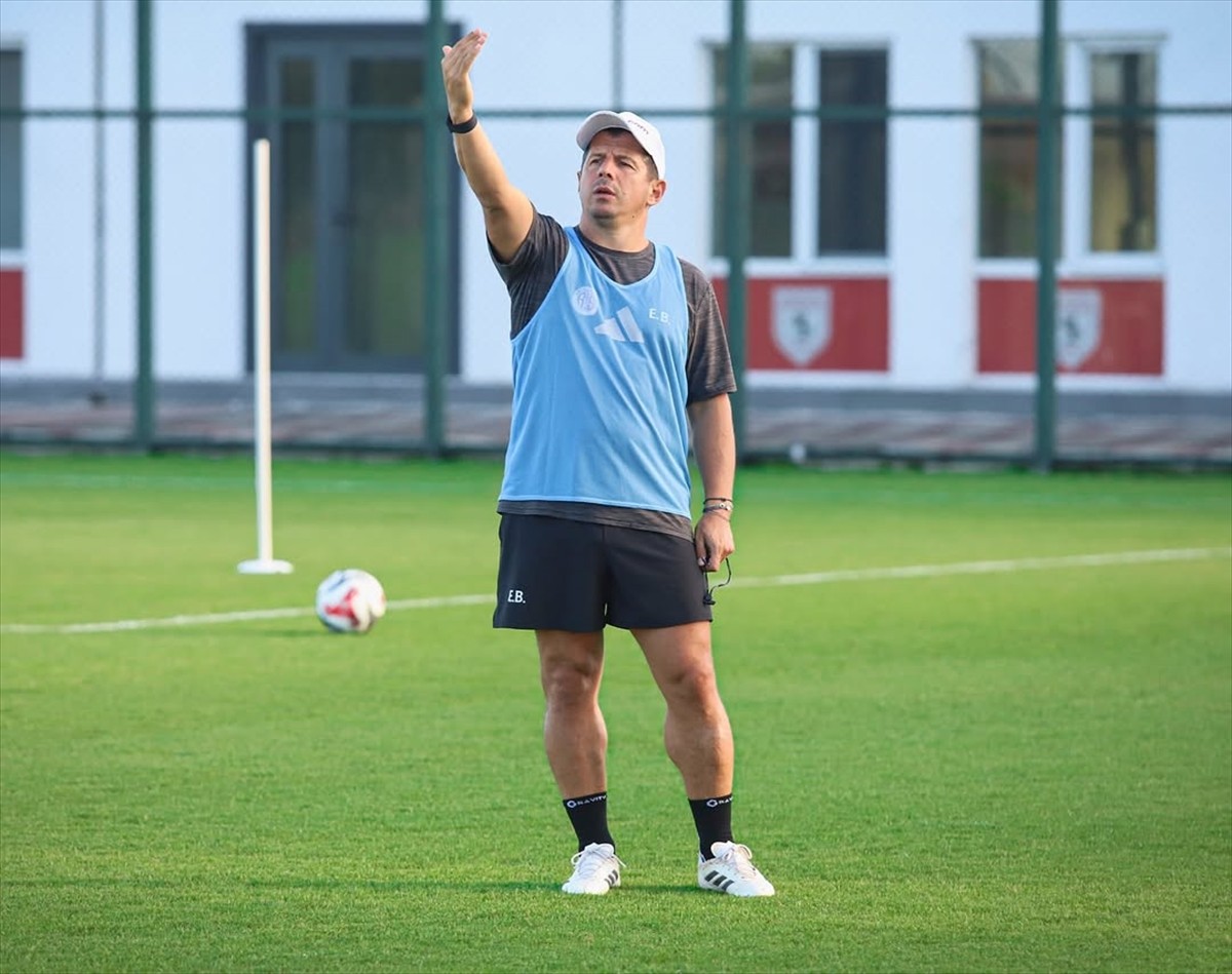 Hesap.com Antalyaspor, Trendyol Süper Lig'in 5. haftasında yarın Samsunspor ile deplasmanda...