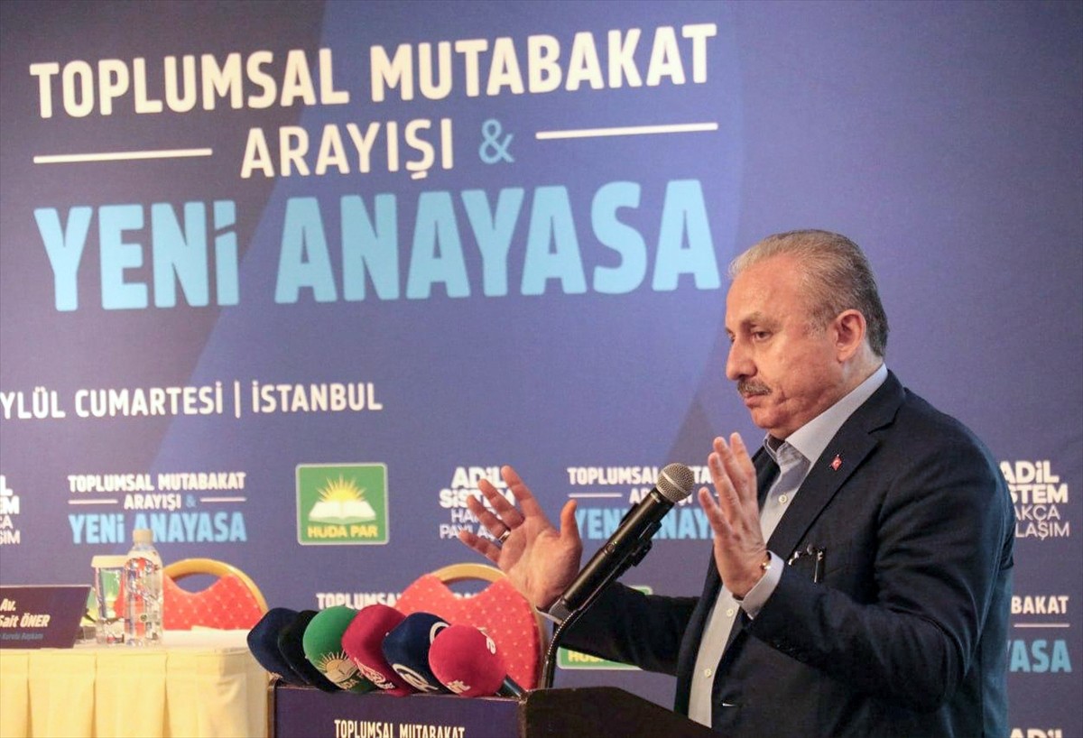 HÜDA PAR İnsan Hakları ve Hukuk İşleri Başkanlığınca, İstanbul'da "Toplumsal Mutabakat Arayışı ve...