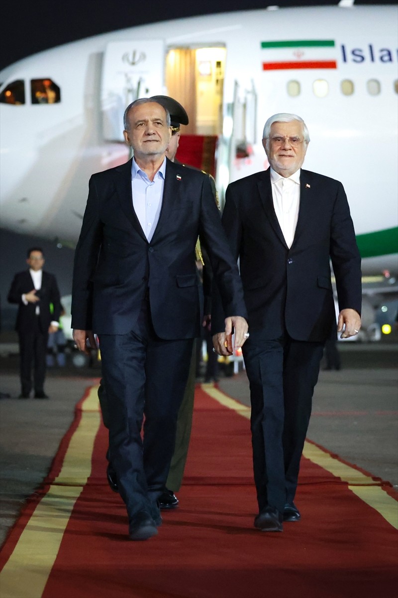 İran Cumhurbaşkanı Mesud Pezeşkiyan, Avrupalılarla müzakerelerde Uluslararası Atom Enerjisi Ajansı...