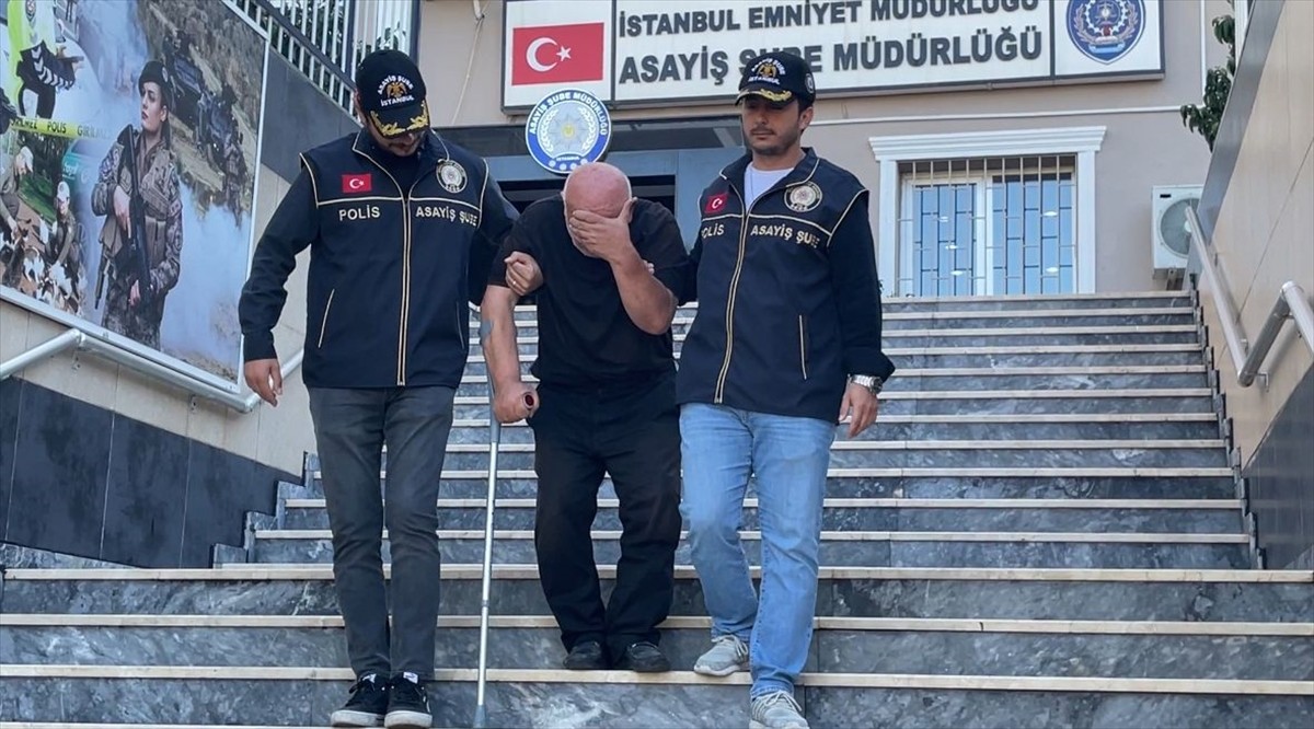 İstanbul'da çaldıkları araçları parçalayıp yedek parça olarak satan veya "change" yöntemiyle...