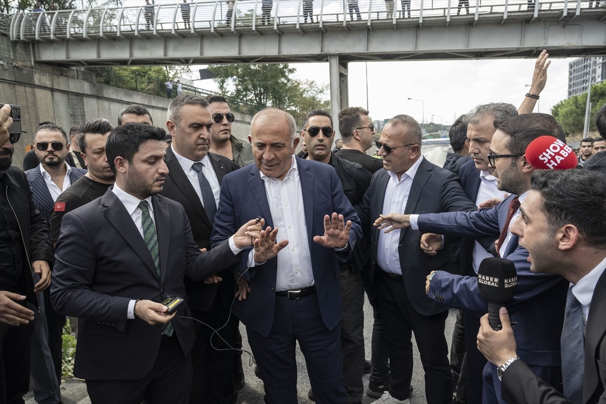 İstanbul 45. Asliye Hukuk Mahkemesince CHP İstanbul İl Yönetimine görevlendirilen Gürsel Tekin...