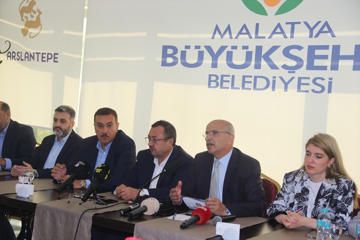 Kahramanmaraş merkezli 6 Şubat 2023'te meydana gelen depremlerin etkilediği Malatya'da...