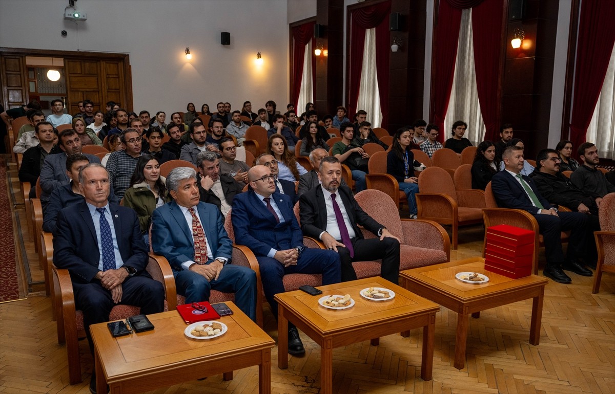 Kamu Siber Güvenlik Derneği tarafından düzenlenen Siber Güvenlik Eğitim Serisi'nin üçüncü etabı...