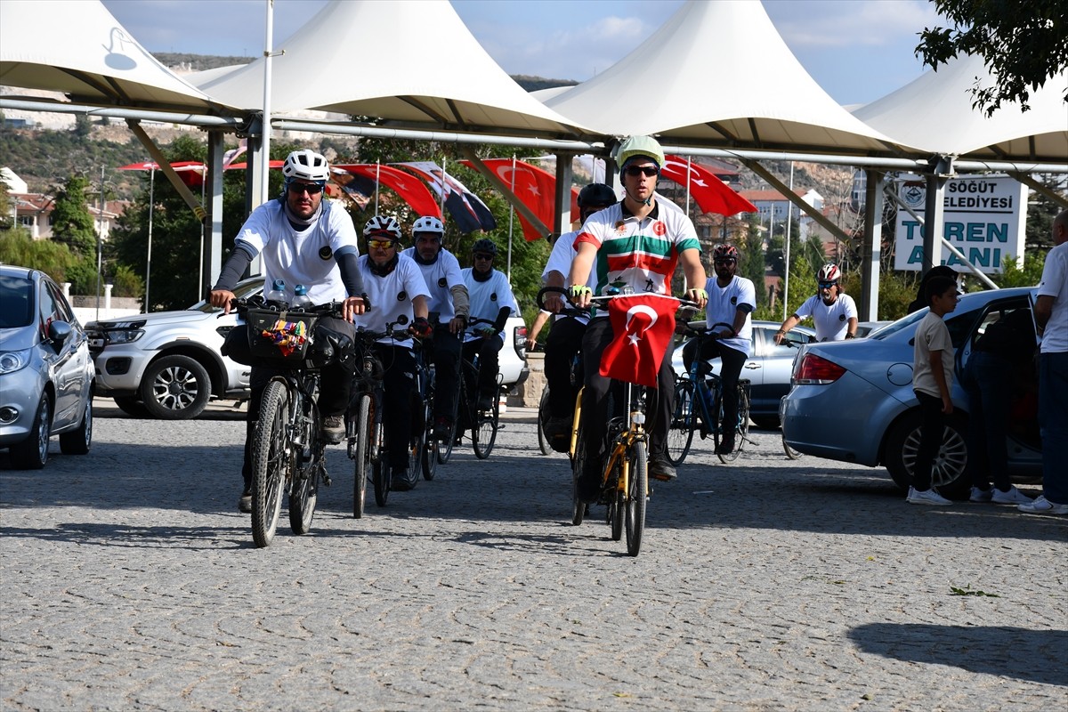 Kayı Boyu'nun tarihi göç yolculuğunu yeniden canlandırmak amacıyla Kütahya'nın Domaniç ilçesinden...