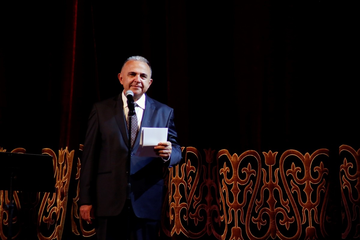 Kırgızistan'da Bişkek Yunus Emre Türk Kültür Merkezi, düzenlenen tanıtım konseriyle faaliyete...