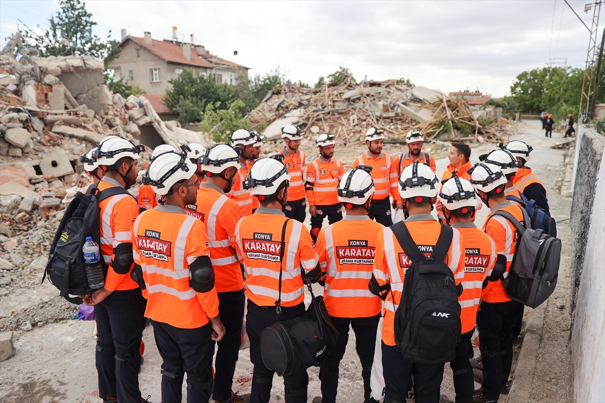 Konya'da, Afet ve Acil Durum (AFAD) Müdürlüğü öncülüğünde Meram ilçesindeki Kovanağzı...