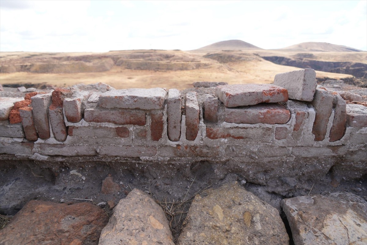 Kültür ve Turizm Bakanı Mehmet Nuri Ersoy, NSosyal hesabındaki paylaşımında, Anadolu'da Türk-İslam...