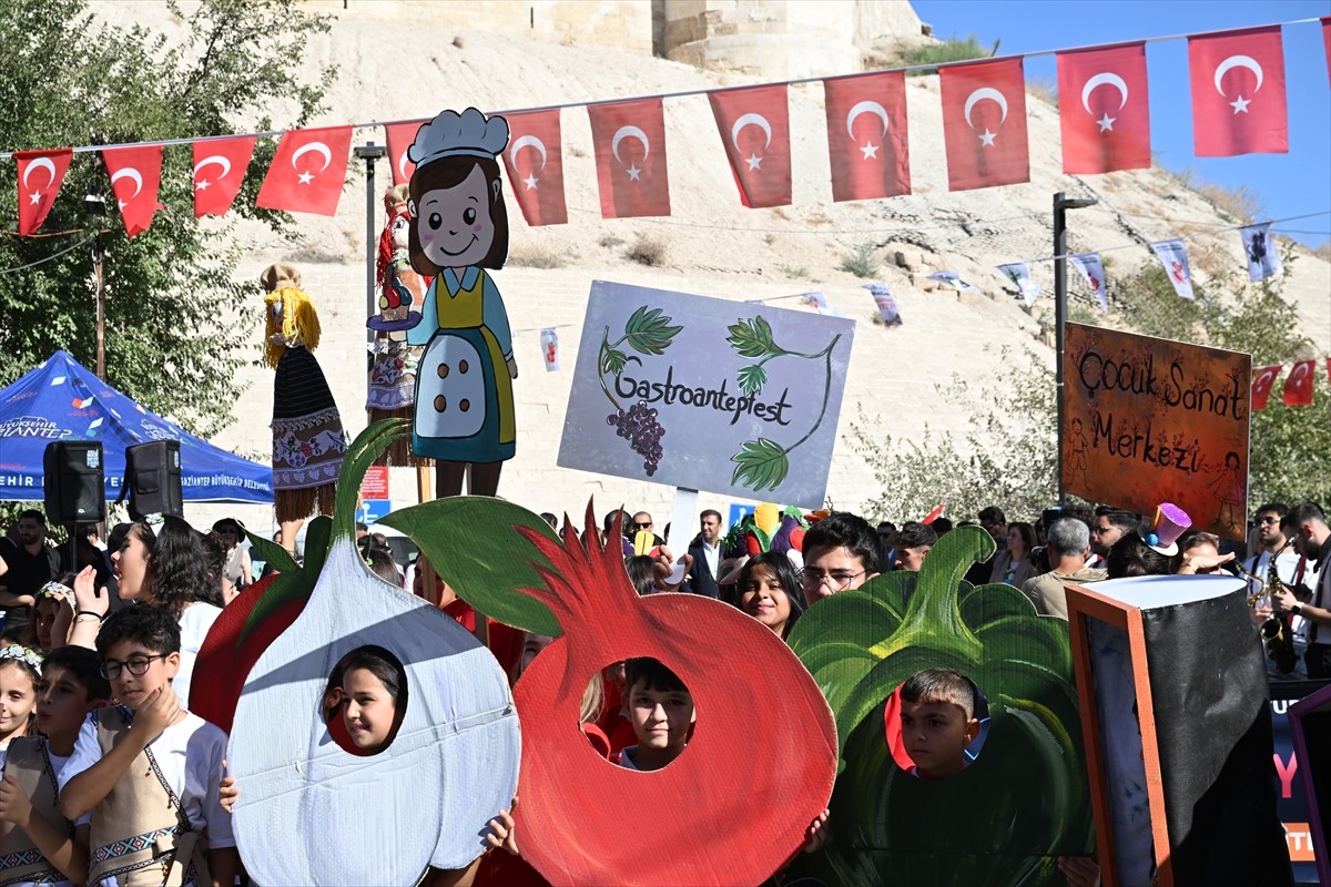 Kültür ve Turizm Bakanlığı ile Gaziantep Büyükşehir Belediyesi işbirliğiyle düzenlenen Kültür Yolu...