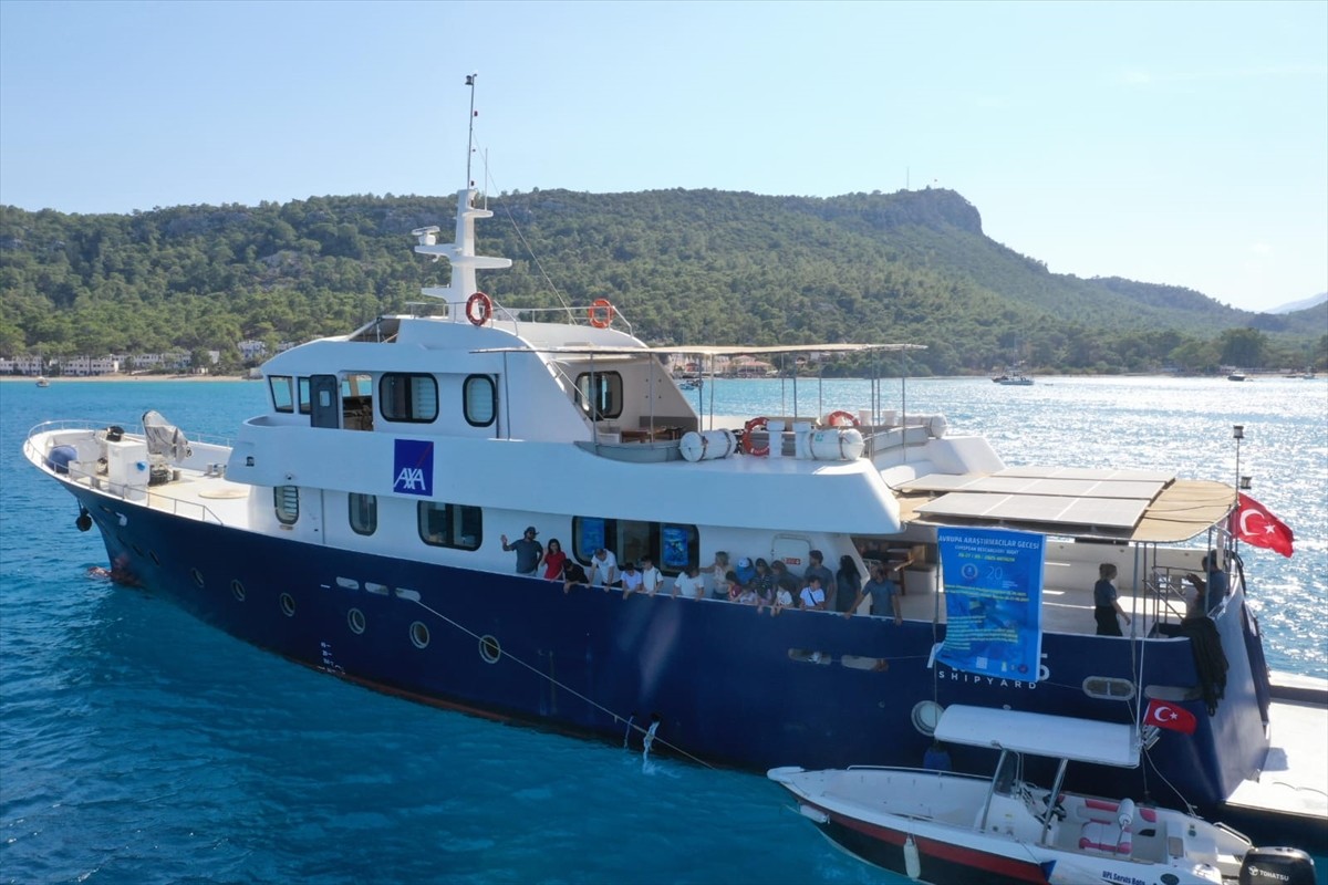 Mavide Bilim" isimli Avrupa Birliği Projesi kapsamında Siirt, Diyarbakır ve Şırnak'tan Antalya'ya...