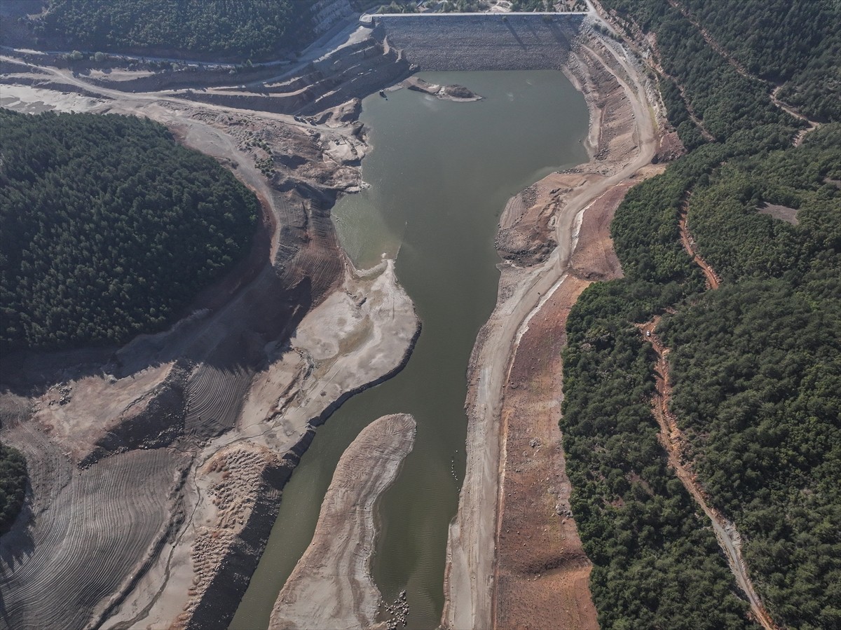 Meteoroloji Genel Müdürlüğünün son 6 aylık verilerine göre, "olağanüstü kuraklık" görülen bölgeler...