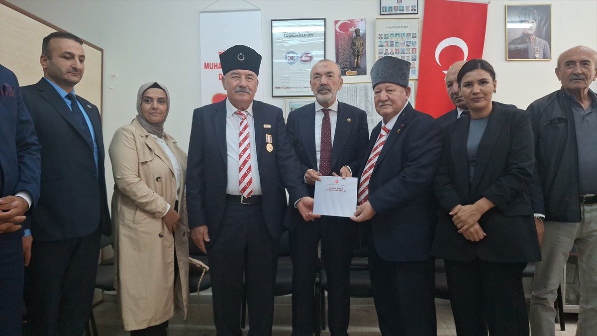 MHP Genel Başkan Yardımcısı ve Ankara Milletvekili Yaşar Yıldırım, partisinin Beypazarı ilçe...